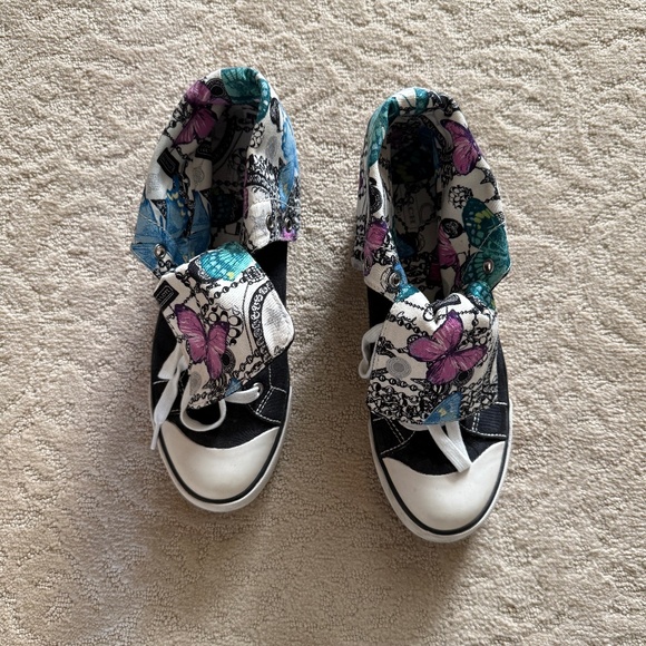 COACH - Vintage Bonney Black Signature Butterfly Fold-Over Sneakers - Picture 3 of 5